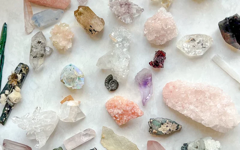 10 Easy Steps on How to Start a Profitable Crystal Business
