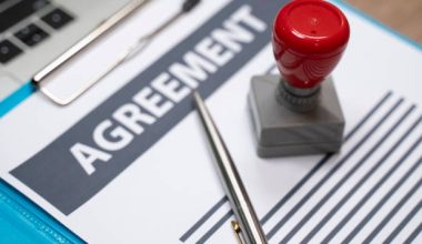 10 Easy Ways How to Make Money as a Notary Public