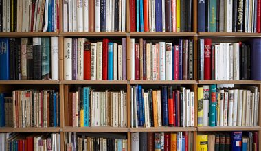 6 Easy Ways to Start Selling Used Books on Amazon